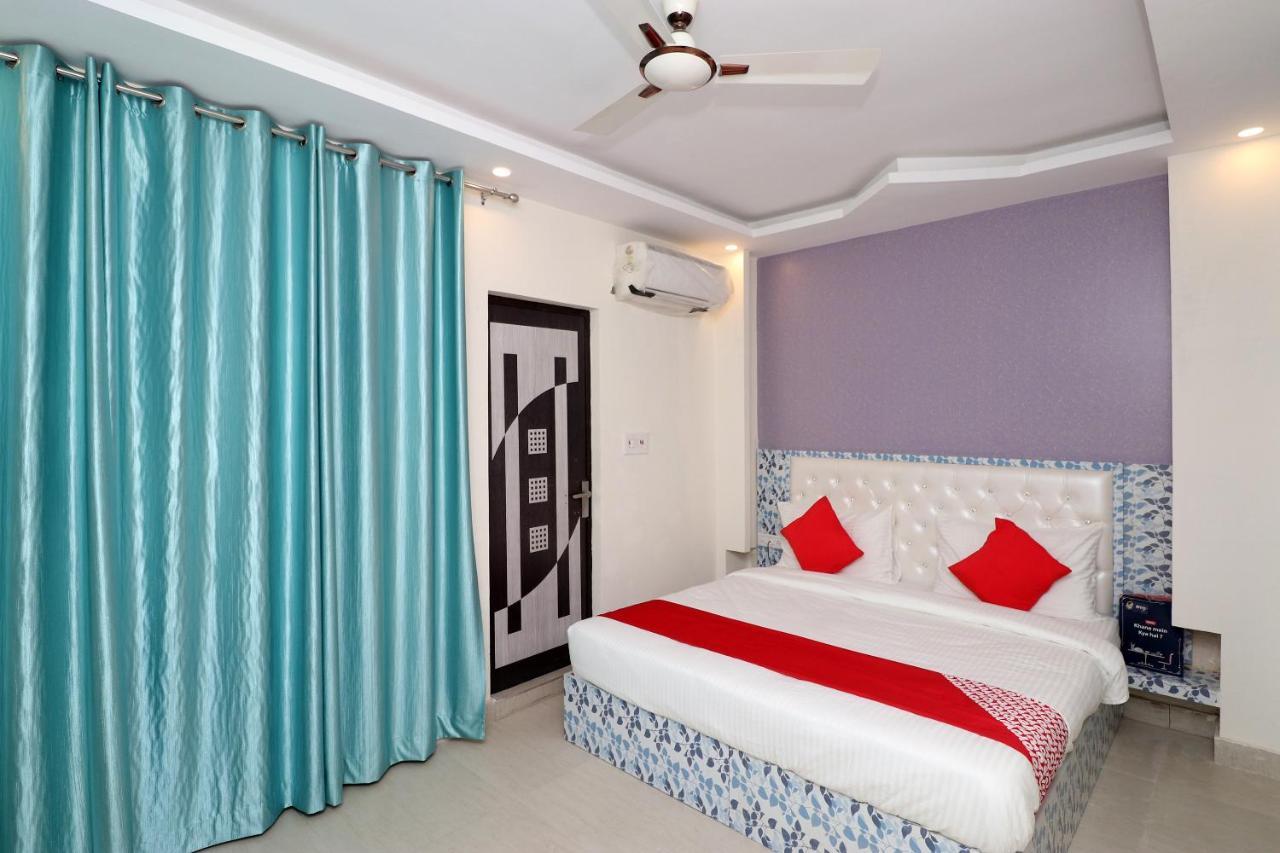 Oyo 25130 Hotel Royal Inn 新德里 外观 照片