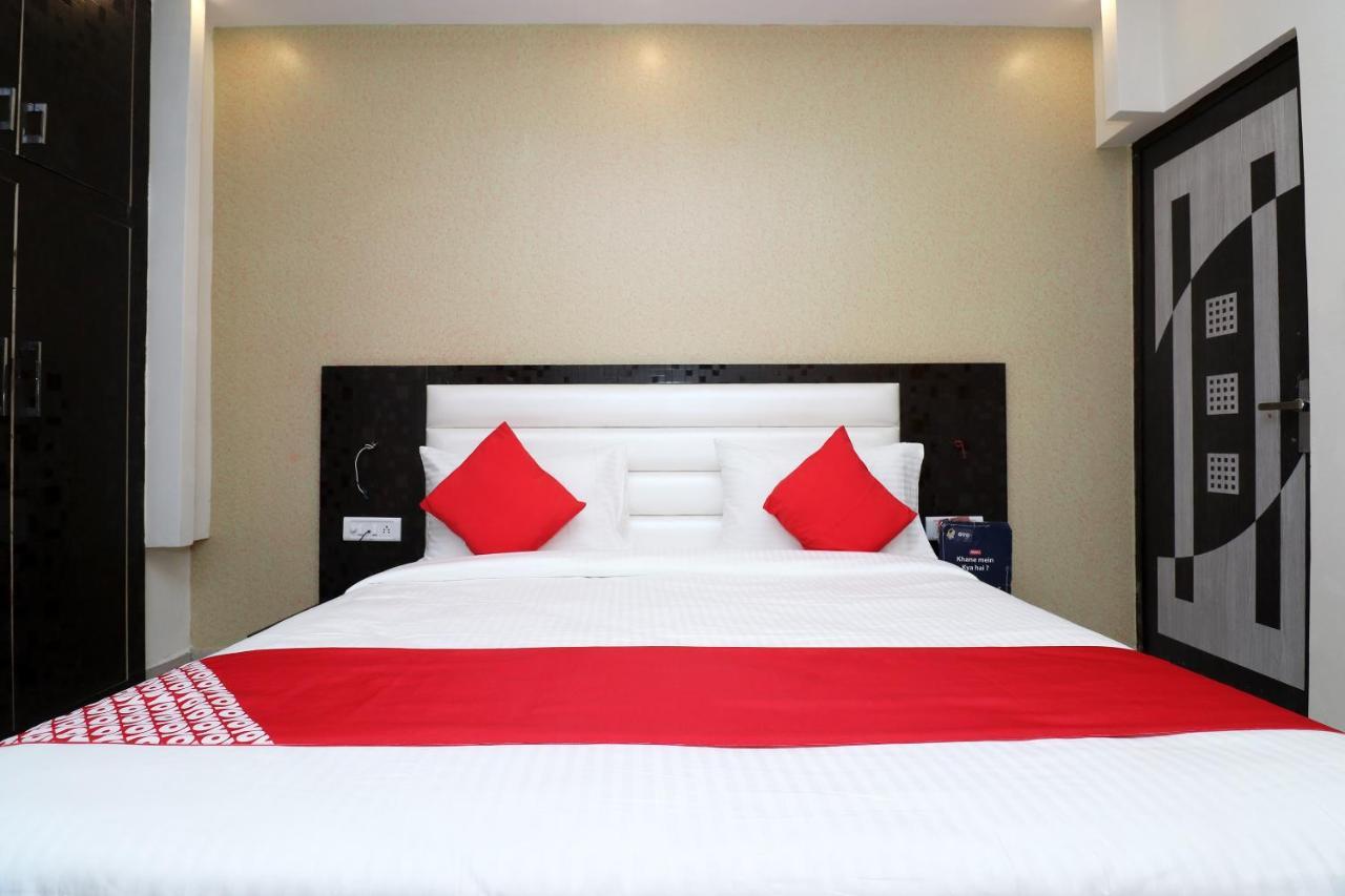 Oyo 25130 Hotel Royal Inn 新德里 外观 照片