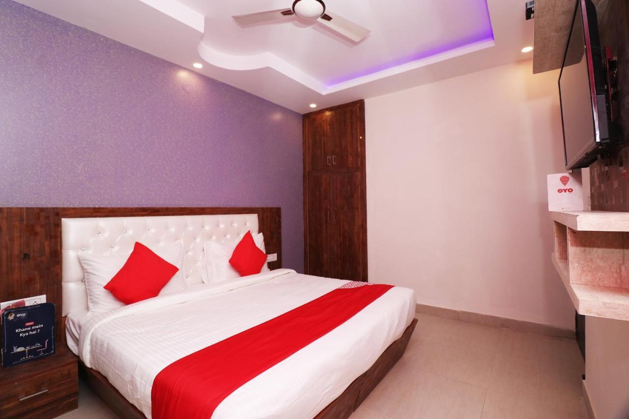 Oyo 25130 Hotel Royal Inn 新德里 外观 照片